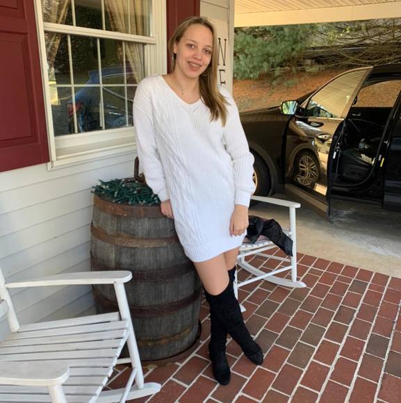 suzanne_ayers